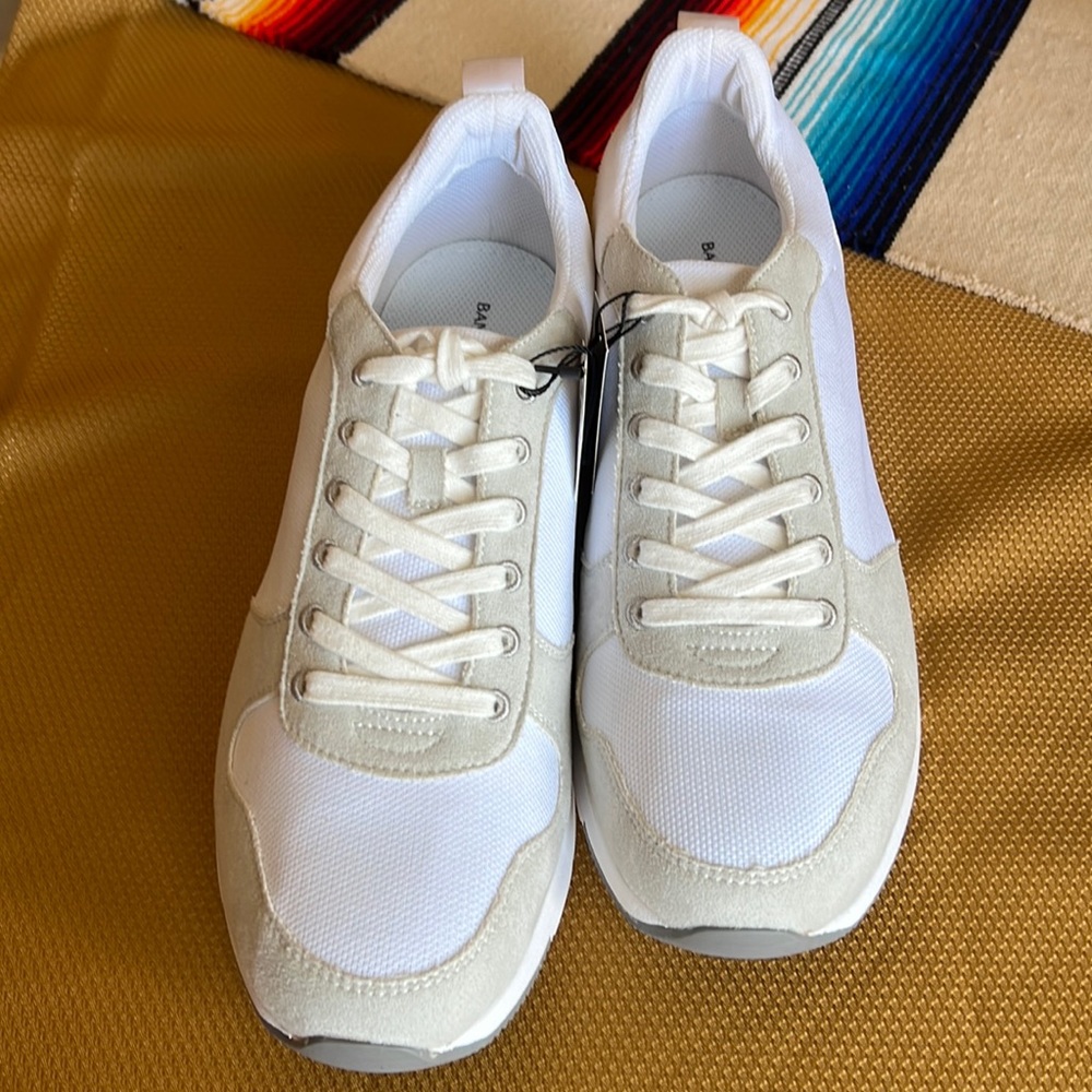 Banana Republic Tennis Shoes
